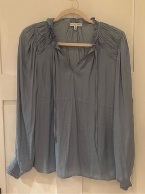 Maison d'Amélie Paris dusty blue blouse (M)